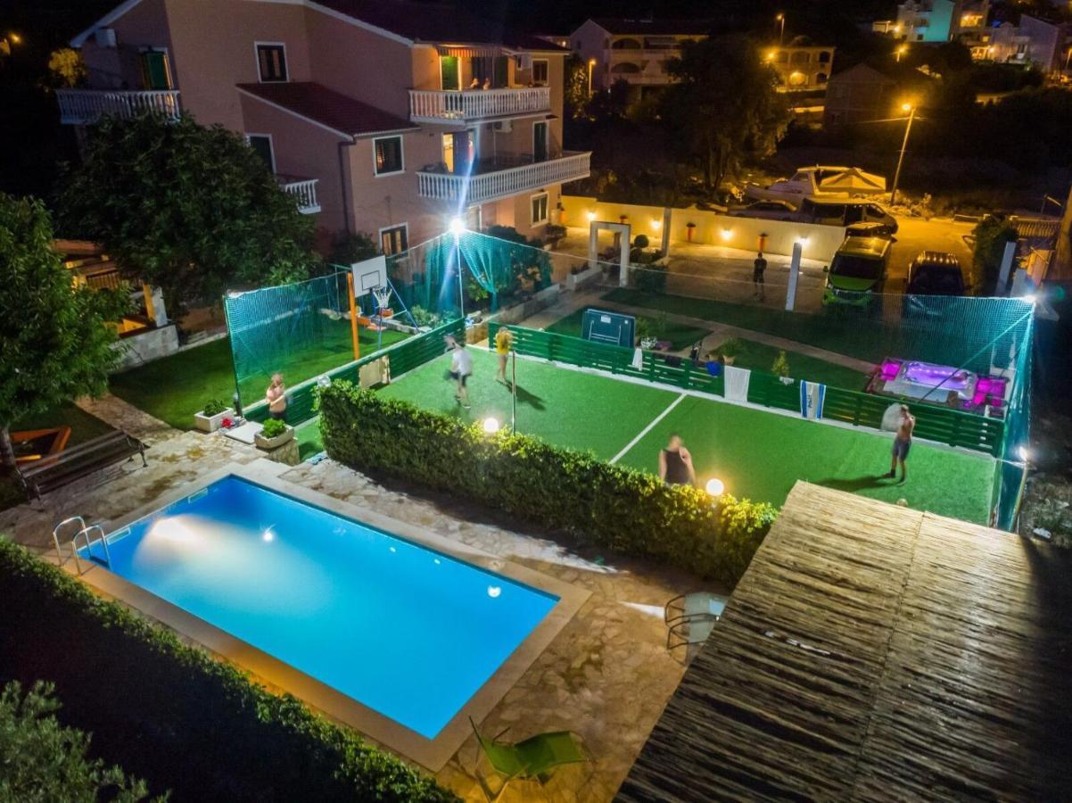Apartments Mirko Seget Vranjica Exterior foto