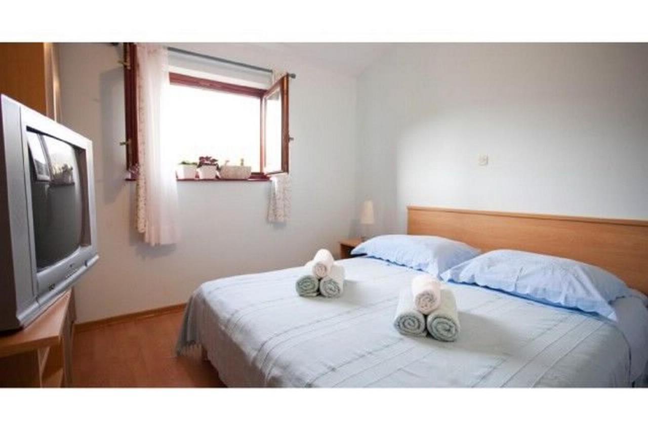 Apartments Mirko Seget Vranjica Exterior foto